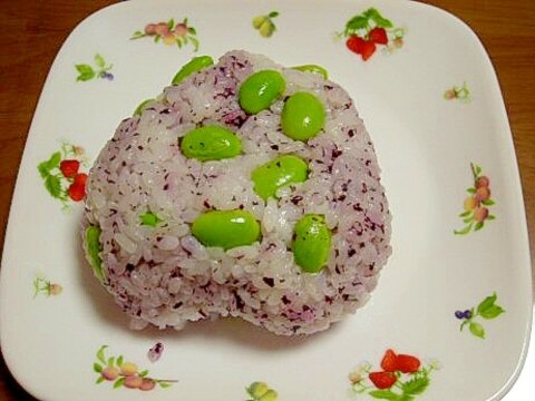 枝豆とゆかりのおにぎり